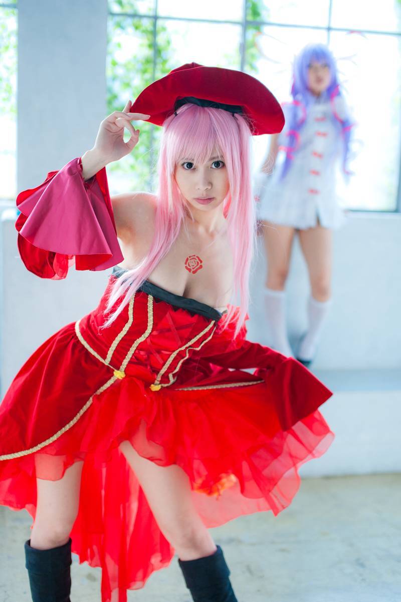 [Cosplay] 双姐妹性感cos制服写真